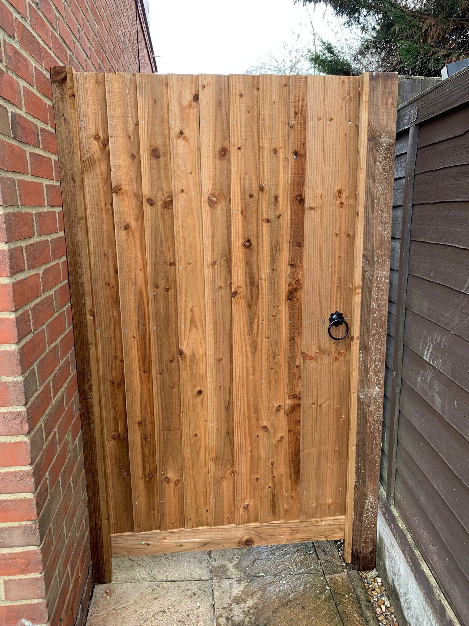 Made-to-measure timber side gate installed in Chelmsford