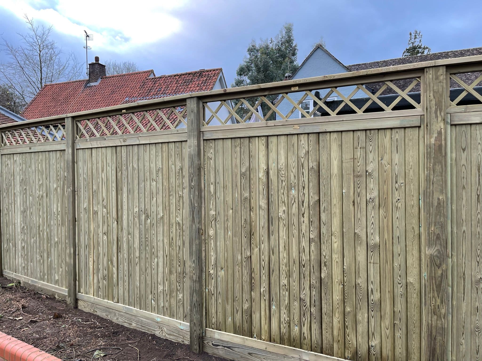 Timber fencing built by TimBear Builds
